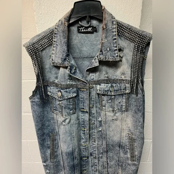Jean jacket - Picture 2 of 5
